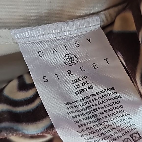 Daisy Street Velvet Flared Pants - Picture 5 of 5